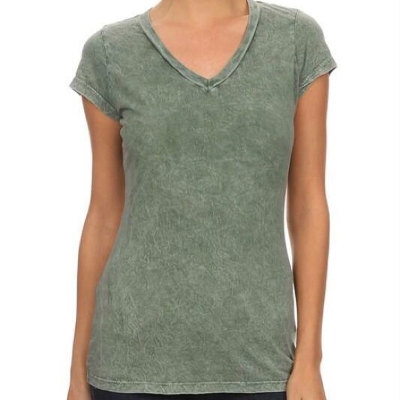 Mineral Washed V-Neck T-shirt - Olive Green - Picture 3 of 4